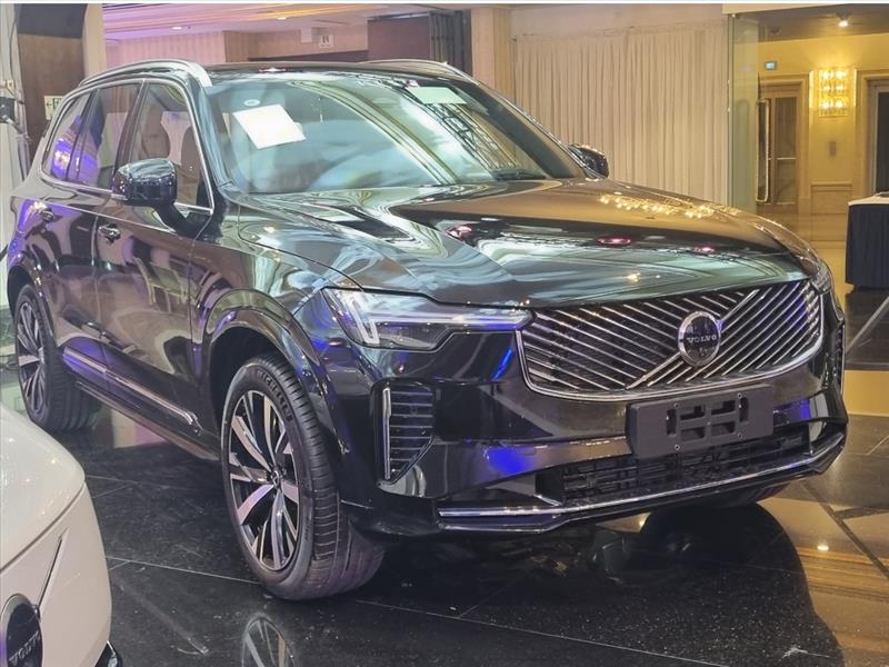 آفتاب خودرو از ولوو XC90 PHEV رونمایی کرد؛ تأکید بر خدمات پس از فروش و عرضه هم‌زمان دو نسخه پرچمدار سوئدی