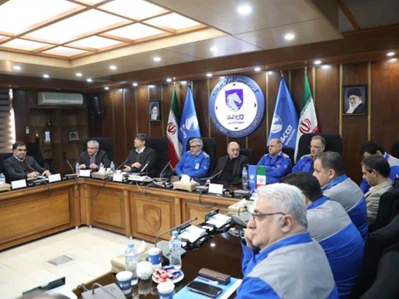 تاکید مدیرعامل ایران‌خودرو بر تامین ورق‌های باکیفیت و ایمن خودرو از منابع داخلی