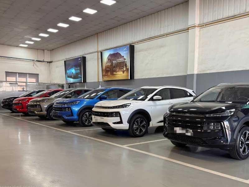 SR6 به خیابان رسید؛ آغاز تحویل جدیدترین شاسی بلند کرمان موتور