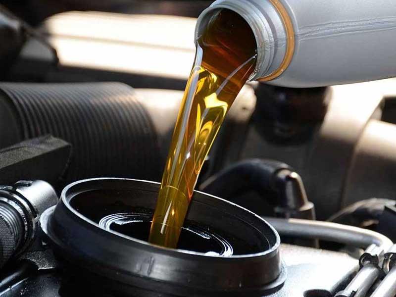 گسترش عرضه روغن موتور تقلبی در بازار/ متقلبان، حرفه ای شده اند
