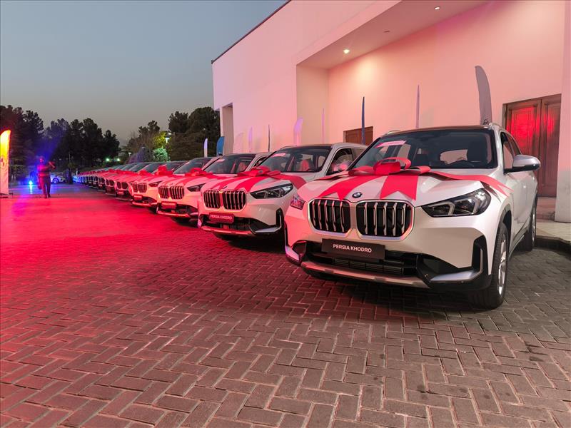 خودروی BMW مدل ۲۰۲۵ زیر پای مدافعان وطن