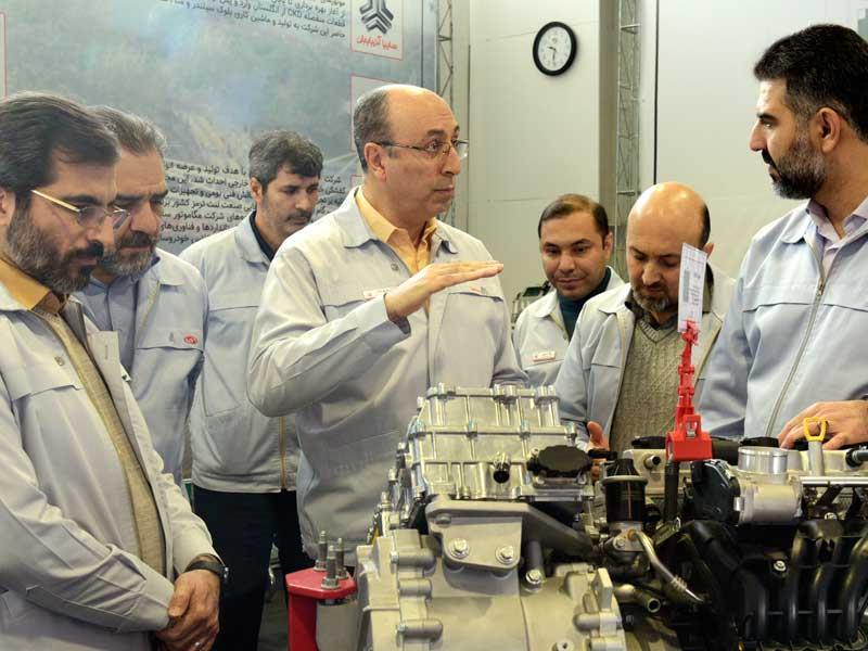 نمایشگاه دائمی توانمندی ­های شرکت مگاموتور افتتاح شد