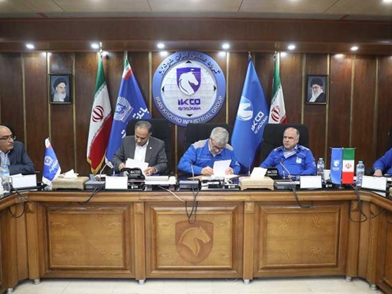 ایران خودرو و بانک تجارت برای تامین مالی و تسهیل در پرداخت‌های قطعه‌سازان تفاهم کردند
