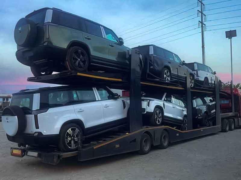 گام‌های پیوسته پرشیا خودرو در مسیر عرضه برند لوکس ROX؛ نخستین نمونه‌های ROX 01 وارد کشور شد