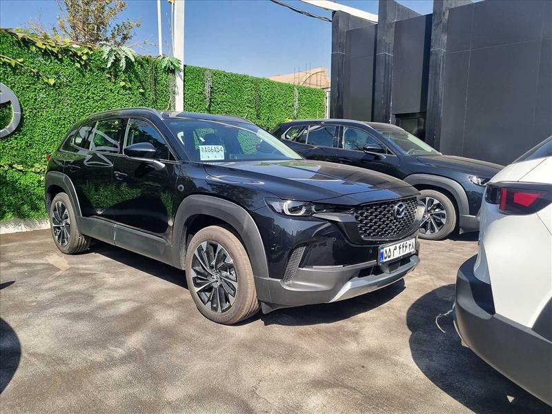تحویل خودروهای مزدا CX50 به جانبازان معزز توسط شرکت آفتاب‌ خودرو