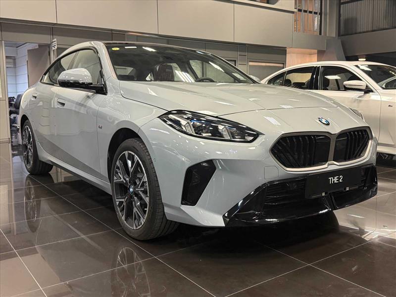 فروش فوری ب ام و 225 L M اسپرت با تحویل ۱۵ روزه توسط پرشیا خودرو