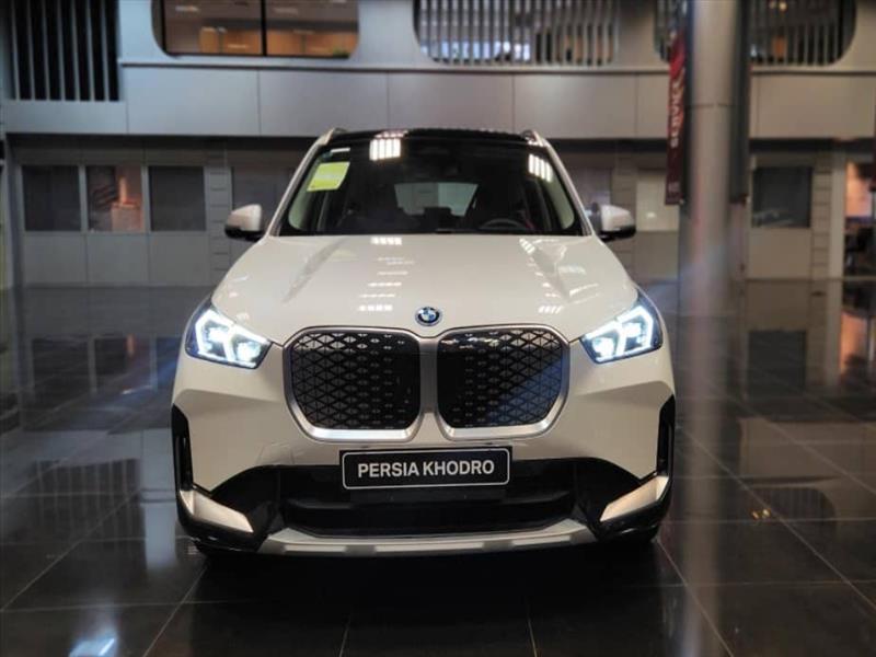 آغاز فروش کراس اوور برقی BMW iX1 eDrive 25L مدل ۲۰۲۵