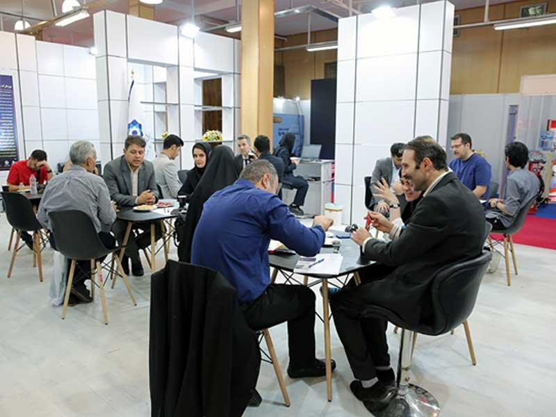 ارائه مشاوره تخصصی و حقوقی رایگان در پاویون B۲B نمایشگاه قطعات خودرو تهران