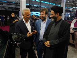 بازدید نماینده مجلس و رییس سازمان حمایت از مصرف کننده از خودروهای سواری برقی و تجاری گروه بهمن
