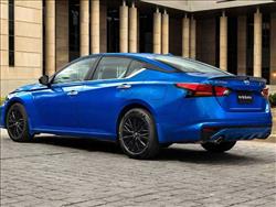 قیمت نیسان آلتیما وارداتی نامی خودرو در بازار چند؟