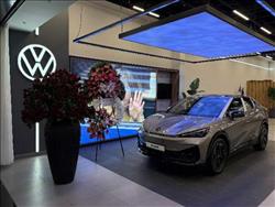 آغاز اجرای توسعه هویت برند ماموت خودرو با افتتاح نخستین شوروم در ایران‌مال