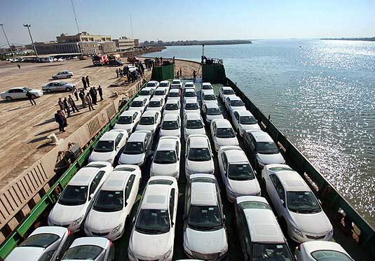 واردات خودرو به ایران ممنوع شد