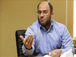 دبیر انجمن واردکنندگان خودرو : دولت باید دست از دخالت در بازار خودرو بردارد / سامانه یکپارچه نه‌تنها نظارت نکرد، بلکه اختلال ایجاد کرد